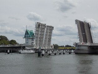 Klappbr&uuml;cke &uuml;ber die Schlei in Kappeln