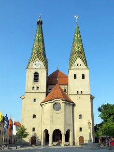 Stadtpfarrkirche St. Walburga in Beilngries - Altm&uuml;hltal-Radweg