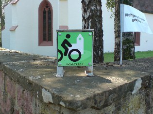 Unterwegs auf dem Radweg Liebliches Taubertal: Kirche (nicht nur) f&uuml;r Radfahrer